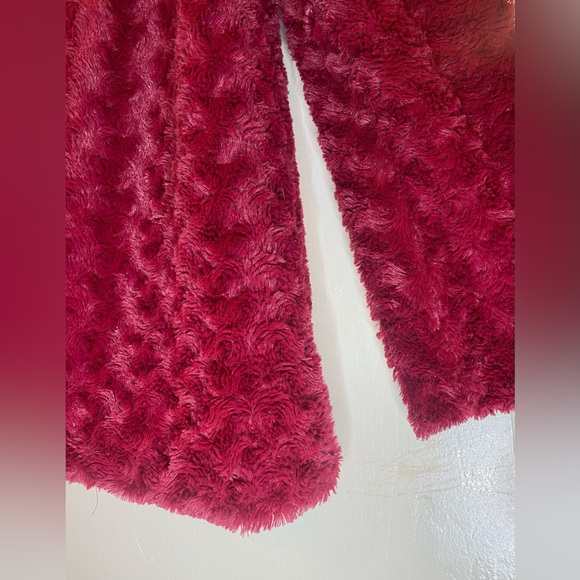 Soft, Cozy, Raspberry Plushy coat, size Medium. Very Boho and Cool!!! - Picture 4 of 10